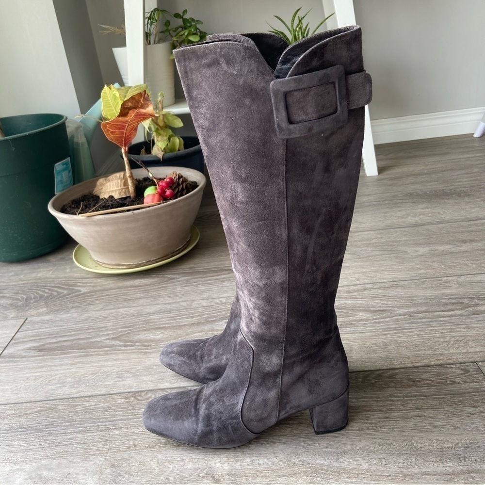ROGER VIVIER Polly Suede Buckle Knee Boot In Grey